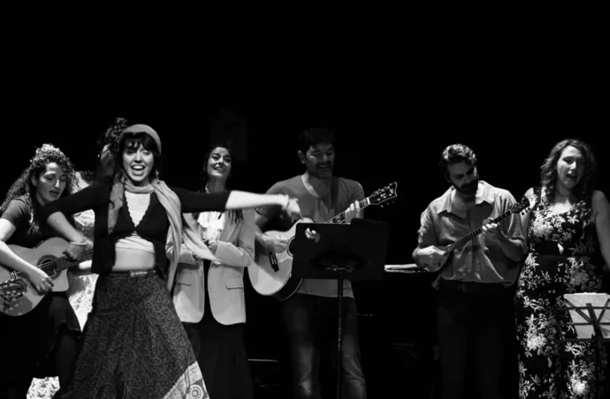 Arkadaş Band’den çok dilli konser: ‘Biletli değil takaslı!’ – Evrensel